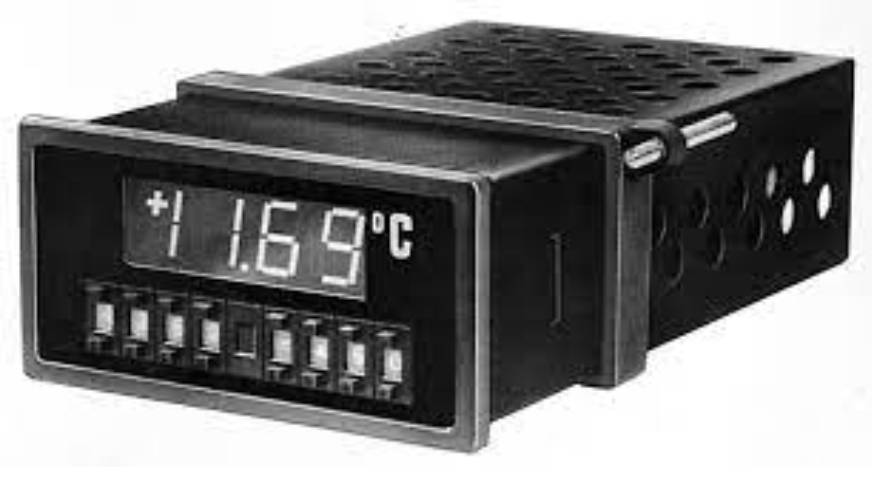 Термометр цифровой для подключения к пульту управления EBRO ARMATUREN AM 130 Блоки управления электроприводами